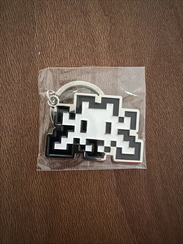 Invader keychain w beyond - keychain,
