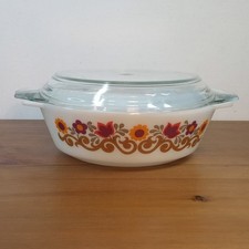 Vintage 1970s JAJ Pyrex