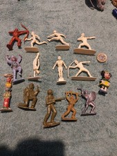 VINTAGE PLASTIC FIGURES
