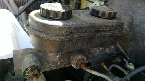 Brake master cylinder fits - cylinder,