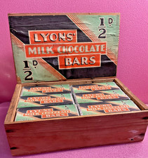 Lyons Milk Chocolate Old