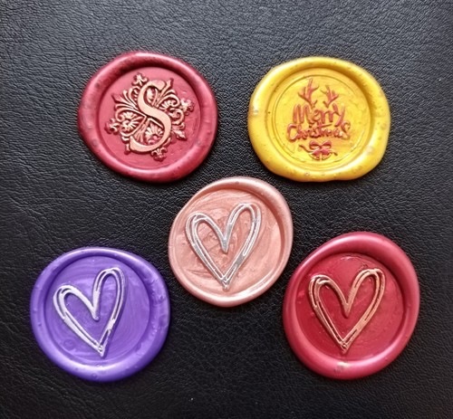 Heart self adhesive - adhesive, seals