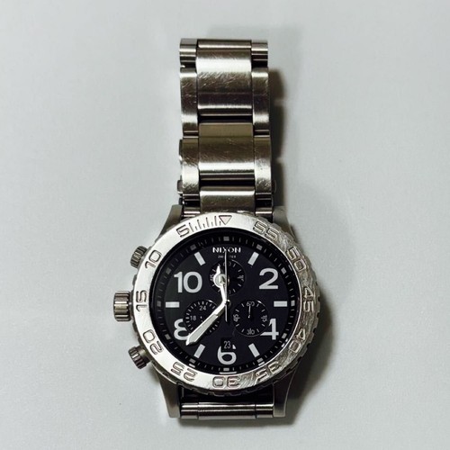 Nixon chrono quartz - 42-20,