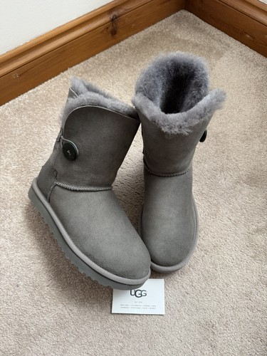 Genuine ugg boots - ugg, w