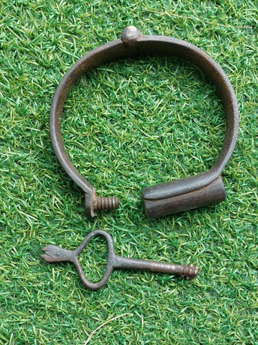 Antique hiatt iron ankle - hiatt,