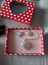 Jewellery Set Heart Shaped