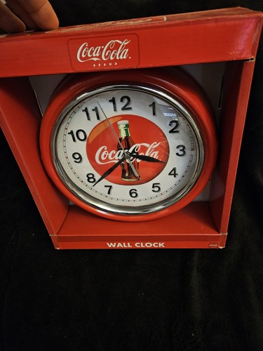 Coca cola red - 9”, metal