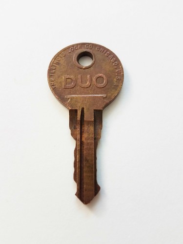 Vtg duo key x7300 vending - key,