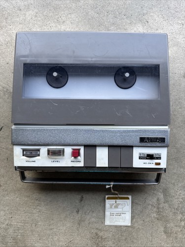 Aiwa tape recorder 704 - recorder, tp-704
