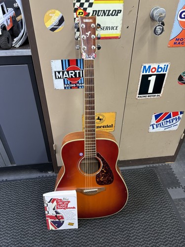 Yamaha 730s acoustic guitar - 730s,