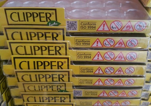 Empty clipper lighter stands - empty,