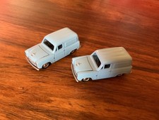 CLASSIX DIECAST AUSTIN VAN IN