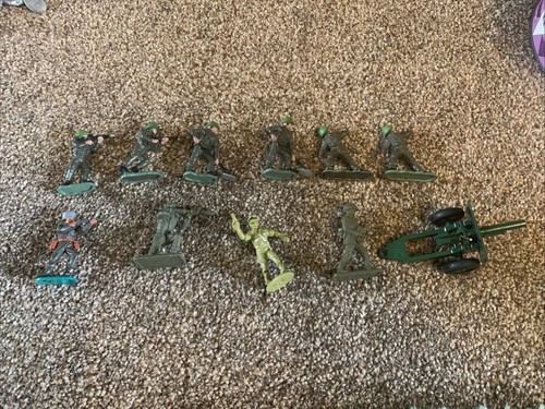 Vintage britains toy soldiers - vintage,