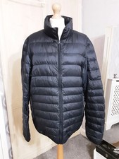 MENS UNIQLO PUFFER JACKET STYLE   XTRA LARGE   LIGHT WEIGHT   NEVER BEEN WORN