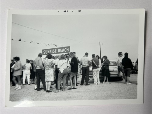 Vtg 1965 sunrise beach photo - vtg,