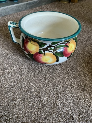 Early wemyss ware chamber pot - early,