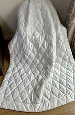 STUNNING KYLIE MINOGUE WHITE