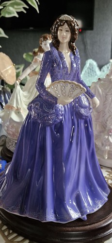 Royal worcester figurine - royal,