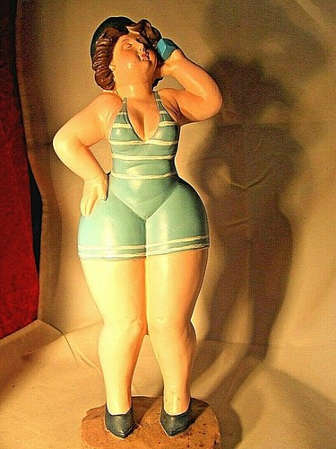 Voluptuous bathing beauty - voluptuous,