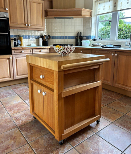 Solid hardwood butchers block - solid,
