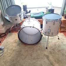 Gretsch Renown 20" 3pc shell kit vintage pearl - maple - Perfect condition! 