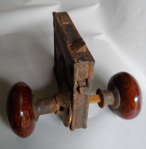 Vtg ant mfg lock brown - lock,