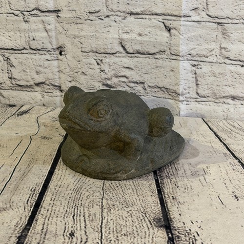 Standing pond frog stone - standing,