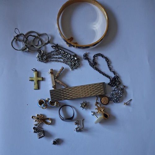 Scrap jewellery sliver and - scrap,