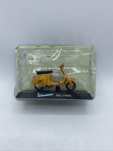 Boxed yellow vespa 50l 1966 - yellow,