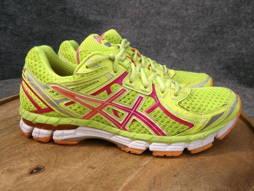 Asics 2000 women size 8 - asics,