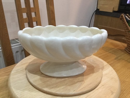 Large beswick cream - beswick, boat