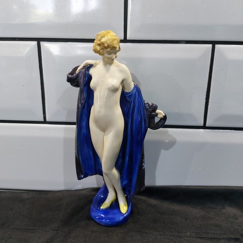 Vintage royal doulton figurine - vintage,