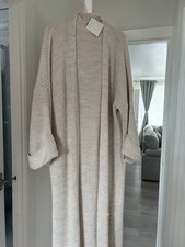 2-piece beige knitted set