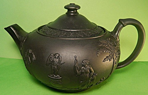 Wedgwood black basalt teapot - black,