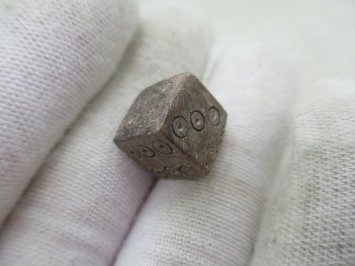 Ancient roman b0ne gaming - roman, dice
