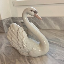 LLADRO White Large Swan 5231 Porcelain Figurine