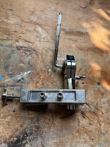 Tom arm with bracket