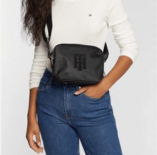 Tommy Hilfiger women’s black