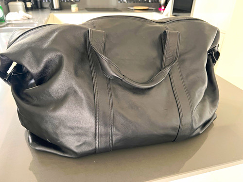 Tumi black leather - tumi,
