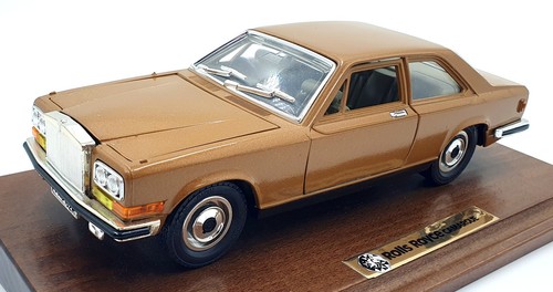 Burago scale diecast 3003 - 1/22,
