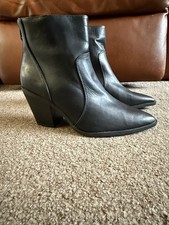 Woman’s F&F Zip Up Ankle