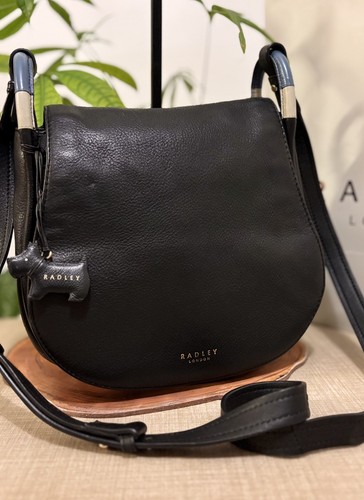 Radley london handbag flap - london,