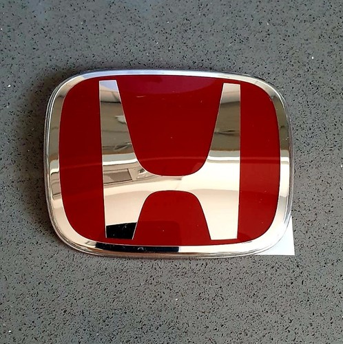 Honda red type emblem - emblem, badge