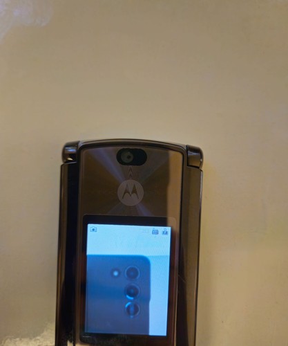 Motorola razr2 dual screen - razr2, v8