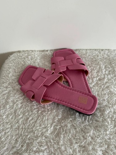 Pink slip summer - slip, on