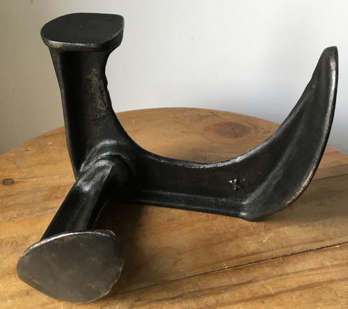 Antique cobblers last cast - last,
