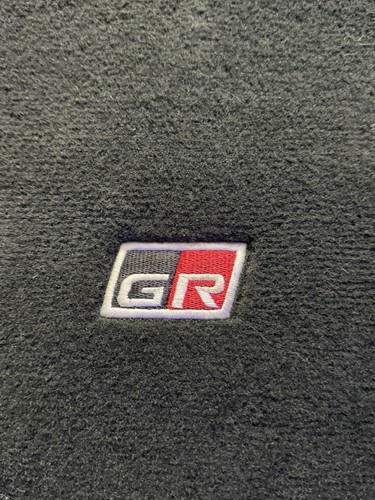 Toyota yaris car floor set - gr,
