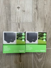 1 x Schneider Waterproof Socket Outdoor 2G 30MA RCD Lockable Waterproof LWP3020R