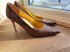 Stunning Brown with Gold High