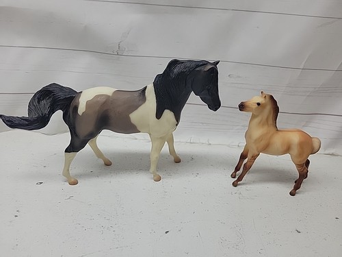 Breyer classic horses wild - breyer,